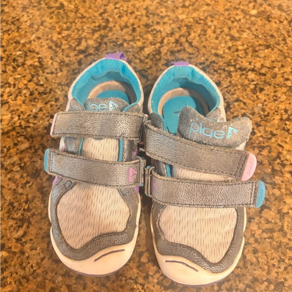 PLAE Other - Plae Girls Shoes Size 10 TY  Sneakers School Play